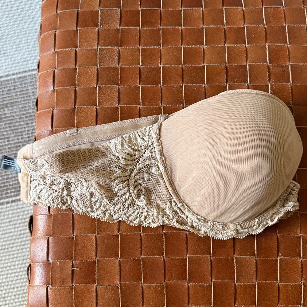 Natori Beige Lace Strapless Bra